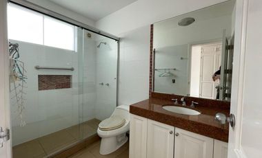 ALQUILO  LINDO PENTHOUSE DUPLEX EN CHACARILLA - SAN BORJA - 4 DORMITORIOS - 3 COCHERAS - FRENTE A PARQUE🌳