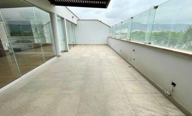 ALQUILO  LINDO PENTHOUSE DUPLEX EN CHACARILLA - SAN BORJA - 4 DORMITORIOS - 3 COCHERAS - FRENTE A PARQUE🌳