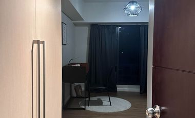 Well maintained 3 bedrooms for rent & for sale at Escala Salcedo Makati