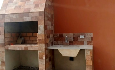 Vendo Casa en PH a Estrenar. Barrio Cerrado (sin Expensas). Dos Dormitorios. Entrada Para Vehículo. Patio. Parrilla.Una Sola Planta. Se Entrega Amueba