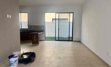 CASA EN RENTA EN HACIENDA VALBUENA ZONA NORTE FRACC CON CASA CLUB CON ALBERCA Y GIMNASIO