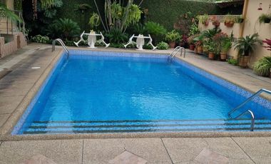 Suite Amoblada en Alquiler en Urdesa Central, 1 Habitación, 1 Baño, Piscina, Incluye Servicios, Norte de Guayaquil.