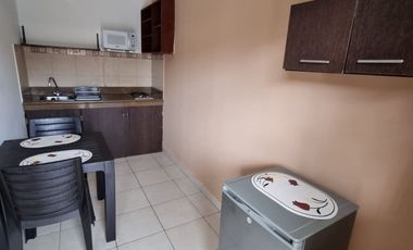 Suite Amoblada en Alquiler en Urdesa Central, 1 Habitación, 1 Baño, Piscina, Incluye Servicios, Norte de Guayaquil.