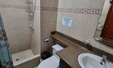 Suite Amoblada en Alquiler en Urdesa Central, 1 Habitación, 1 Baño, Piscina, Incluye Servicios, Norte de Guayaquil.