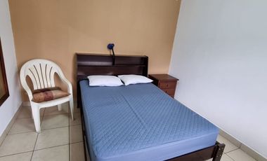Suite Amoblada en Alquiler en Urdesa Central, 1 Habitación, 1 Baño, Piscina, Incluye Servicios, Norte de Guayaquil.