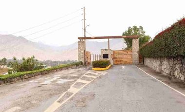 VENDO TERRENO RESIDENCIAL CIENEGUILLA / AREA 1,233 M2 / USD 110,000 DOLARES / CONDOMINIO “LOS ALTOS DEL VALLE”.