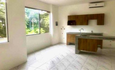 LAS GARZAS, junto al  San Marino alquilo nueva SUITE
1er piso escaleras $550
