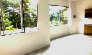 LAS GARZAS, junto al  San Marino alquilo nueva SUITE
1er piso escaleras $550
