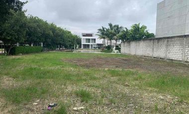 PENINSULA , Isla Mocolí Via Samborondón Km 6
Vendo terreno en zona muy exclusiva con área de 766,88 m2, $498.472