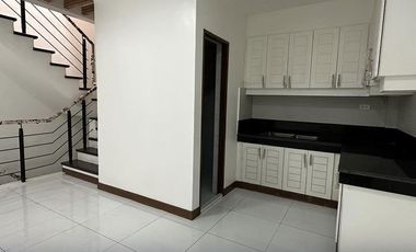 Townhouse For Sale in Sta. Mesa, Manila