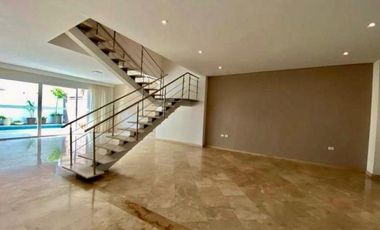 CASA EN VENTA CASTILLOGRANDE