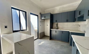 Casa de venta en Comala, a2 cuadras de Avenida Parotas, Real de Comala