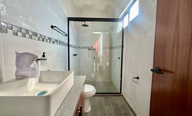 Casa de venta en Comala, a2 cuadras de Avenida Parotas, Real de Comala