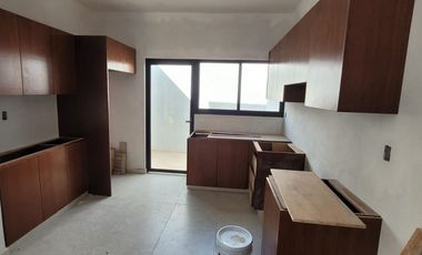 Se vende casa en Comala 3 recamaras 3 baños, cerca de carretera y andador parota.