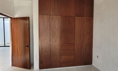 Se vende casa en Comala 3 recamaras 3 baños, cerca de carretera y andador parota.