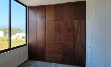 Se vende casa en Comala 3 recamaras 3 baños, cerca de carretera y andador parota.