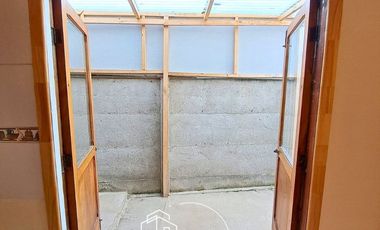 SINCRÓNICA PROPIEDADES ARRIENDA LINDA CABAÑA EN ALGARROBO NORTE, MIRASOL