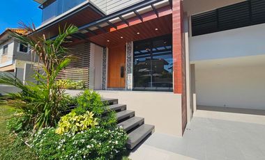 LUXURIOUS SINGLE DETACHED HOUSE AND LOT IN BF HOMES PARANAQUE CITY