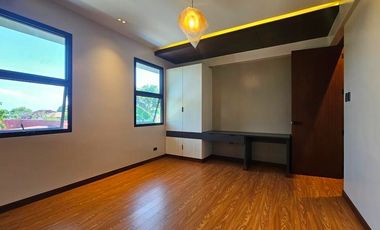 LUXURIOUS SINGLE DETACHED HOUSE AND LOT IN BF HOMES PARANAQUE CITY