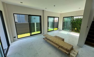 Golden Opportunity! Urgent Sale!!! Below Launch Price! Detached Modern Home at Venue ID Phaholyothin - Rangsit. Never Lived In!