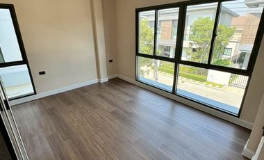 Golden Opportunity! Urgent Sale!!! Below Launch Price! Detached Modern Home at Venue ID Phaholyothin - Rangsit. Never Lived In!