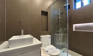 3 Level Towering Beauty in BF Homes Paranaque