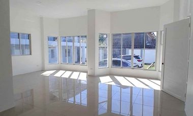 FOR RENT 5 BEDROOM HOUSE IN LAPU LAPU CITY