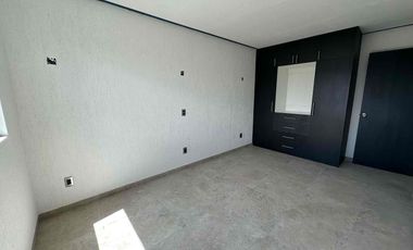 Casa en renta dentro de privada