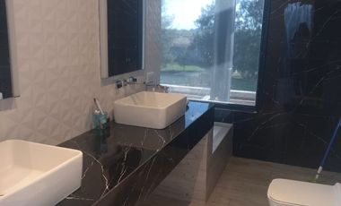 Venta Terralagos Casa 6 ambientes Canning