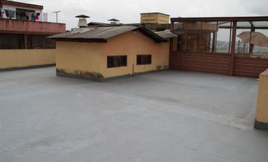 Venta de casa en el sector del Pinar Bajo , Quito , Ecuador.