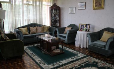 Venta de casa en el sector del Pinar Bajo , Quito , Ecuador.