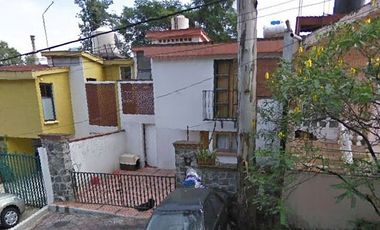 Remate Bancario en Naucalpan – Casa en Vista del Valle, Ideal para Inversión Patrimonial