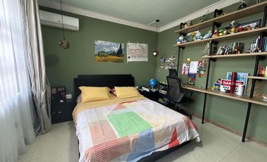 Casa esquinera en Urbanización Banco de Fomento