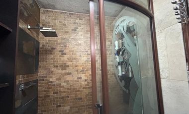 Casa esquinera en Urbanización Banco de Fomento