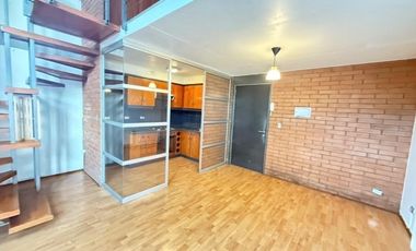 Departamento Loft en Arriendo, En Primer Piso y con Estacionamiento y Bodega, Edificio Francia 230