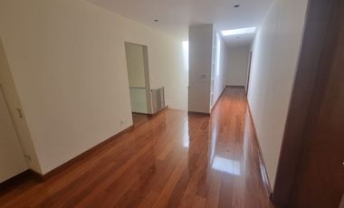 Fina Residencia 820 m² en Exclusivo Condominio - La Molina
