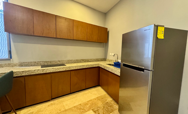 Departamento estilo Townhouse en renta en Cholul, Mérida