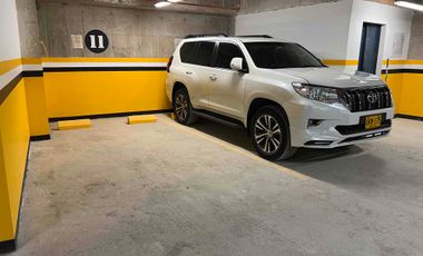 VENDO CONSULTORIOS CLINICA CENTRAL DEL EJE