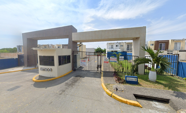Casa en Ártico Sur, Lagos de Puente Moreno, Fraccionamiento Puente Moreno, Veracruz. ¡NO CRÉDITOS!