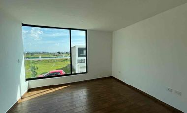 Casa en Venta en Cuautlancingo, 3 recámaras, Jardín, Roof Garden y Casa Club con Alberca