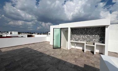 Casa en Venta en Cuautlancingo, 3 recámaras, Jardín, Roof Garden y Casa Club con Alberca