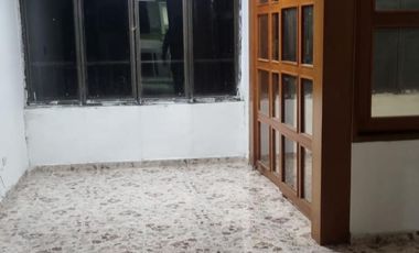 Venta Casa de 4 niveles independientes sector Samaria Pereira