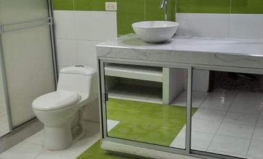 Venta Casa de 4 niveles independientes sector Samaria Pereira