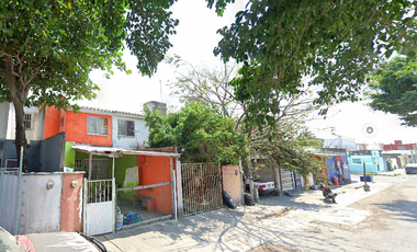 Casaen venta de dos niveles  Geovillas los Pino Veracruz	VERACRUZ