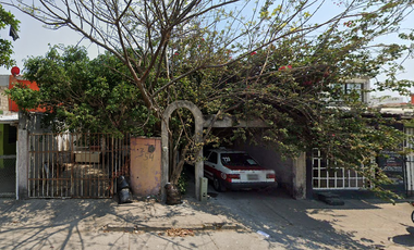 Casaen venta de dos niveles  Geovillas los Pino Veracruz	VERACRUZ