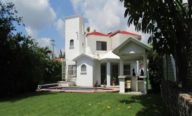 HERMOSA CASA EN COL. FRACCIONAMIENTO LOMAS DE COCOYOC ALCALDÍA ATLATLAHUCAN , GRAN OPORTUNIDAD DE INVERSIÓN