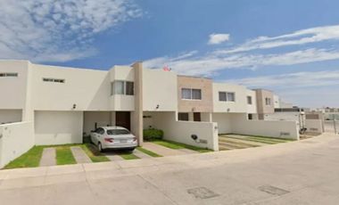 Casa en Venta. Fraccionamiento Vista Magna, Rancho Santa Mónica, Aguascalientes. Remate Hipotecario.
