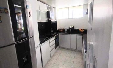 SE VENDE HERMOSO APARTAMENTO CERCA AL CAI DE PALERMO.