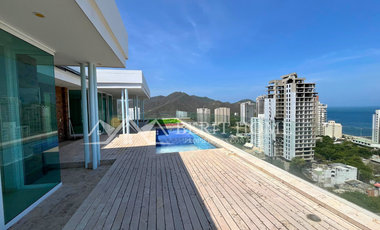 Penthouse con Piscina en Venta