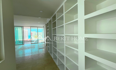 Penthouse con Piscina en Venta